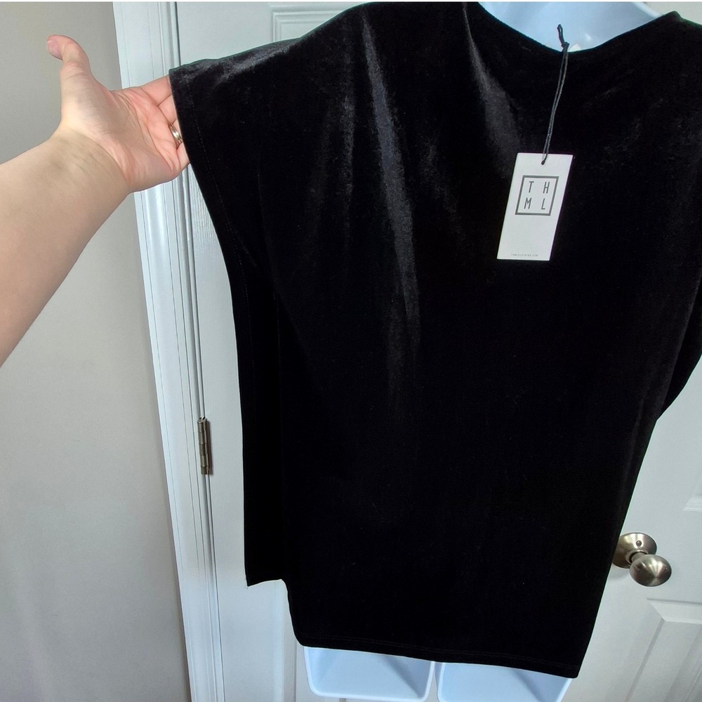 THML black and silver embroidered floral velvet top women's medium - Picture 7 of 10